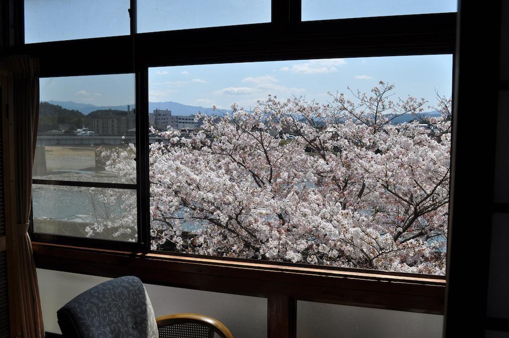 Hitoyoshi Ryokan Εξωτερικό φωτογραφία